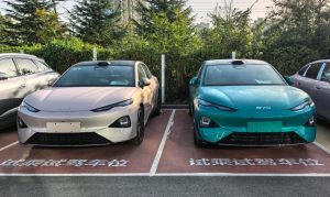 BYD Seal 07 второго поколения поступил к дилерам перед запуском 5 ноября.